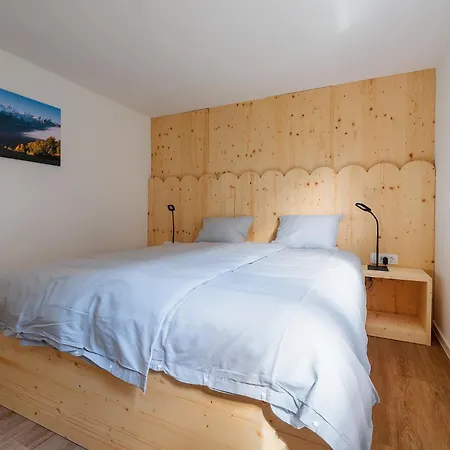 Apartment Via Alpina With Sauna Mojstrana