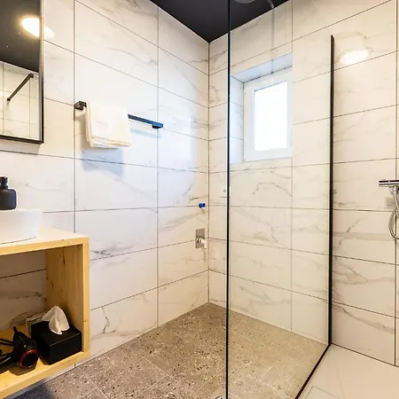 Via Alpina With Sauna Apartment *