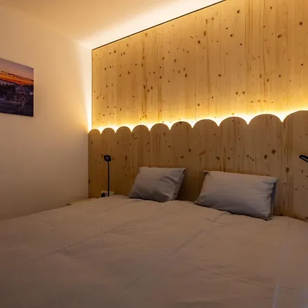 Via Alpina With Sauna Мойстрана
