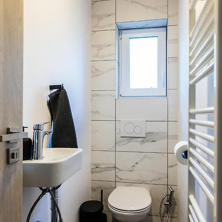 Via Alpina With Sauna Appartement *