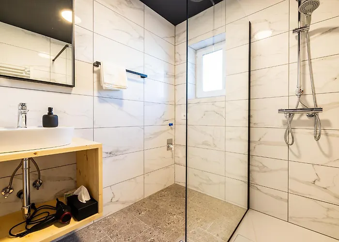 Via Alpina With Sauna شقة *