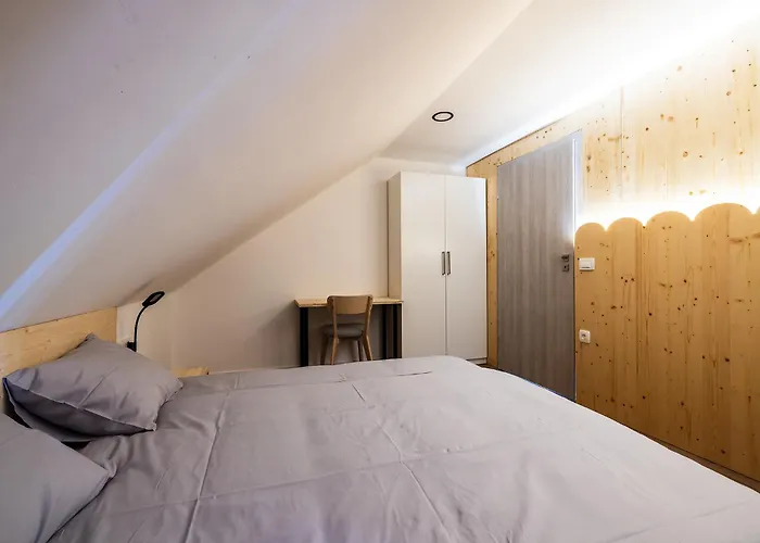 Via Alpina With Sauna شقة *